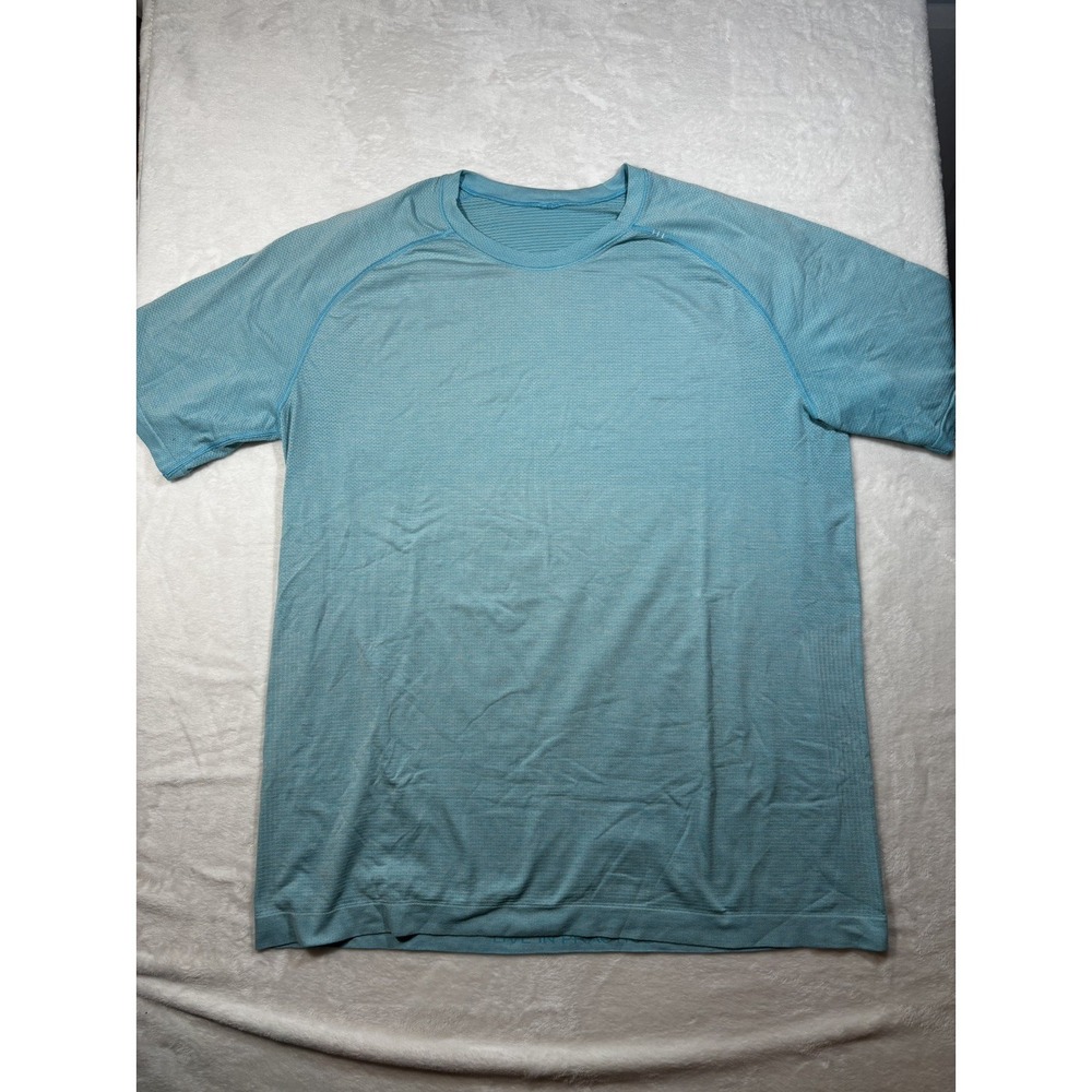 Mens LULULEMON Light Blue Metal Vent Tech Short Sleeve Athletic Tee Shirt Sz XL